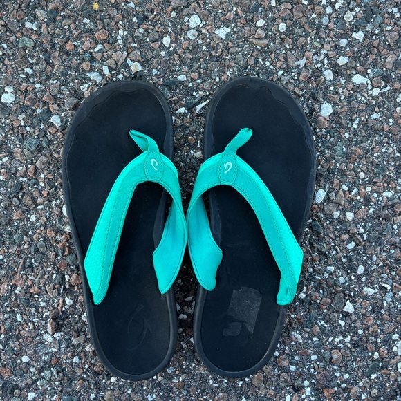 OluKai Womens Ohana Flip Sea Glass/Black size 8 - Picture 2 of 6